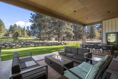 Built in 2022 and perfectly positioned on the 9th hole of the on Aspen Lakes Golf Course in Oregon - for sale on GolfHomes.com, golf home, golf lot
