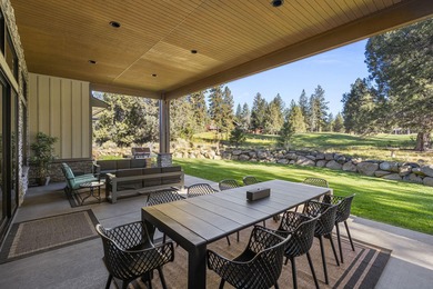 Built in 2022 and perfectly positioned on the 9th hole of the on Aspen Lakes Golf Course in Oregon - for sale on GolfHomes.com, golf home, golf lot