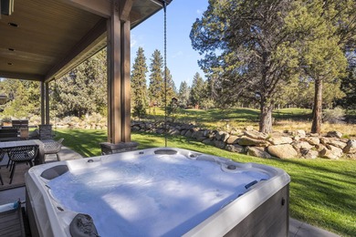 Built in 2022 and perfectly positioned on the 9th hole of the on Aspen Lakes Golf Course in Oregon - for sale on GolfHomes.com, golf home, golf lot