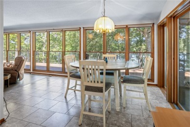 Lake Hartwell location, location, location! Over 100 feet of on The Trail At Chickasaw Pointe in South Carolina - for sale on GolfHomes.com, golf home, golf lot