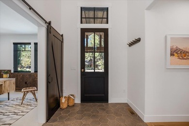 Discover bright modern luxury in Caldera Springs, Sunriver's on Sunriver Caldera Springs Golf Course in Oregon - for sale on GolfHomes.com, golf home, golf lot