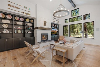 Discover bright modern luxury in Caldera Springs, Sunriver's on Sunriver Caldera Springs Golf Course in Oregon - for sale on GolfHomes.com, golf home, golf lot