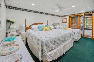Lake Hartwell location, location, location! Over 100 feet of on The Trail At Chickasaw Pointe in South Carolina - for sale on GolfHomes.com, golf home, golf lot