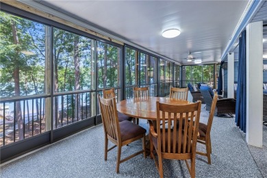 Lake Hartwell location, location, location! Over 100 feet of on The Trail At Chickasaw Pointe in South Carolina - for sale on GolfHomes.com, golf home, golf lot