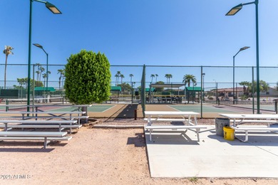 Updated, well maintained home in the highly desirable Apache on Apache Wells Country Club in Arizona - for sale on GolfHomes.com, golf home, golf lot