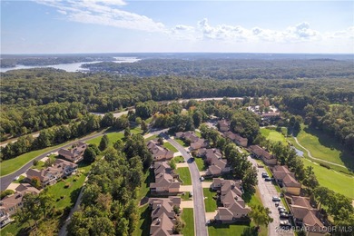 This stunning 3 bedroom, 2.5 bath townhome in Porto Cima has on The Club At Porto Cima in Missouri - for sale on GolfHomes.com, golf home, golf lot