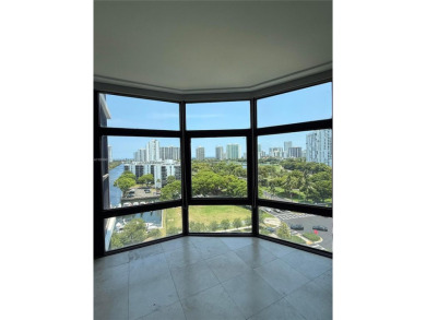 Turn key condo in the heart of Aventura! Spacious 2 bedrooms, 2 on Turnberry Isle Resort and Club in Florida - for sale on GolfHomes.com, golf home, golf lot