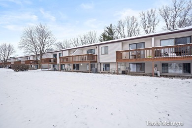 Welcome to this delightful condo at 3472 Golfside Drive in on Summergreen Golf Links in Michigan - for sale on GolfHomes.com, golf home, golf lot