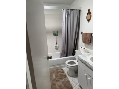 $10,000 PRICE REDUCTION! Welcome to this fully furnished 2 on Kings Point Executive Golf Course in Florida - for sale on GolfHomes.com, golf home, golf lot