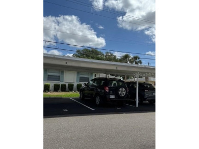 $10,000 PRICE REDUCTION! Welcome to this fully furnished 2 on Kings Point Executive Golf Course in Florida - for sale on GolfHomes.com, golf home, golf lot