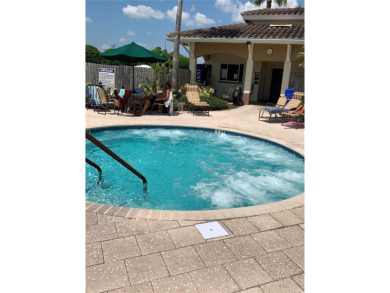 $10,000 PRICE REDUCTION! Welcome to this fully furnished 2 on Kings Point Executive Golf Course in Florida - for sale on GolfHomes.com, golf home, golf lot