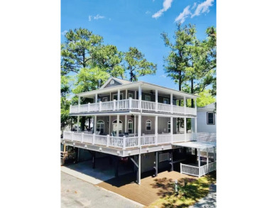 DISCOVER COASTAL LIVING AT IT'S BEST IN THIS CHARMING 5 BED/3 on Prestwick Country Club in South Carolina - for sale on GolfHomes.com, golf home, golf lot