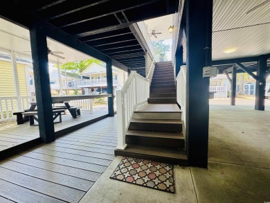 DISCOVER COASTAL LIVING AT IT'S BEST IN THIS CHARMING 5 BED/3 on Prestwick Country Club in South Carolina - for sale on GolfHomes.com, golf home, golf lot
