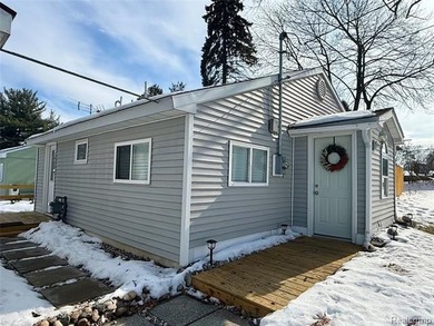 Lovely Primary, Rental, or Vacation home, located seconds from on Pine View Highlands Golf Course in Michigan - for sale on GolfHomes.com, golf home, golf lot