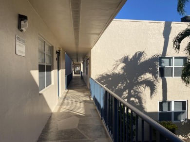 Beautiful remodeled 2 bedroom. New kitchen- new appliances - on Kings Point Golf -Flanders Way in Florida - for sale on GolfHomes.com, golf home, golf lot