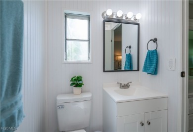 Welcome to this beautifully updated TURNKEY home located in the on Six Lakes Country Club in Florida - for sale on GolfHomes.com, golf home, golf lot