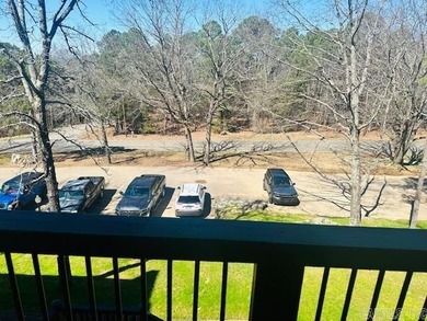 Charming Chelsea Condo in beautiful Fairview Bay,Arkansas if on Indian Hills Country Club in Arkansas - for sale on GolfHomes.com, golf home, golf lot