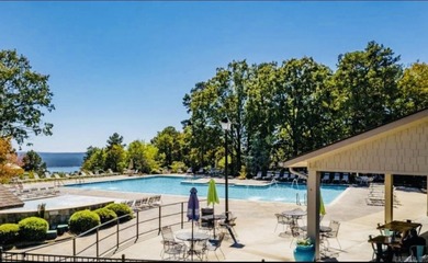 Charming Chelsea Condo in beautiful Fairview Bay,Arkansas if on Indian Hills Country Club in Arkansas - for sale on GolfHomes.com, golf home, golf lot