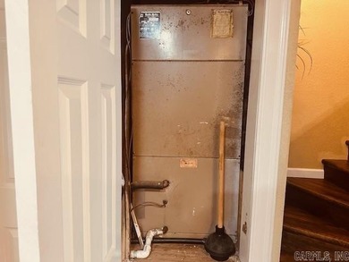 Charming Chelsea Condo in beautiful Fairview Bay,Arkansas if on Indian Hills Country Club in Arkansas - for sale on GolfHomes.com, golf home, golf lot