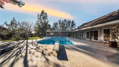 Welcome to this sprawling single-story estate located in the on Knollwood Golf Club in California - for sale on GolfHomes.com, golf home, golf lot