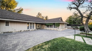 Welcome to this sprawling single-story estate located in the on Knollwood Golf Club in California - for sale on GolfHomes.com, golf home, golf lot