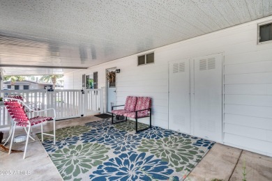 This charming and well-maintained, recently updated 2-bedroom on Fountain of the Sun Country Club in Arizona - for sale on GolfHomes.com, golf home, golf lot