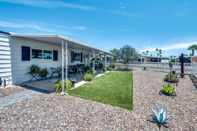 This charming and well-maintained, recently updated 2-bedroom on Fountain of the Sun Country Club in Arizona - for sale on GolfHomes.com, golf home, golf lot