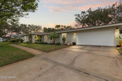 LISTED BELOW APPRAISED VALUE!  Welcome to 41 Pine Valley Circle on Tomoka Oaks Golf and Country Club in Florida - for sale on GolfHomes.com, golf home, golf lot