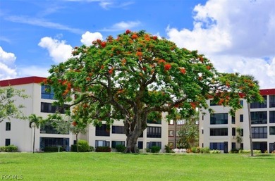 Welcome to this beautifully 3rd-floor condo in the highly on Seven Lakes Golf and Tennis Community in Florida - for sale on GolfHomes.com, golf home, golf lot