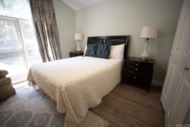 Nicely updated 3 Bedroom, 2.5 Bath Balboa Golf Course Retreat - on Balboa Golf Course in Arkansas - for sale on GolfHomes.com, golf home, golf lot