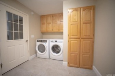 Nicely updated 3 Bedroom, 2.5 Bath Balboa Golf Course Retreat - on Balboa Golf Course in Arkansas - for sale on GolfHomes.com, golf home, golf lot