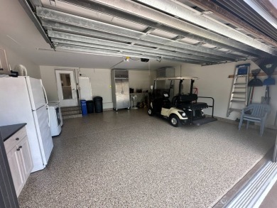 Lot Rent $1342.00    This well cared for 2 bedrooms, 2 bathrooms on Del Tura Golf and Country Club in Florida - for sale on GolfHomes.com, golf home, golf lot