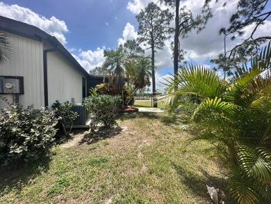 Lot Rent $1342.00    This well cared for 2 bedrooms, 2 bathrooms on Del Tura Golf and Country Club in Florida - for sale on GolfHomes.com, golf home, golf lot