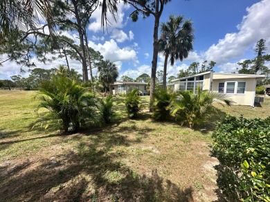 Lot Rent $1342.00    This well cared for 2 bedrooms, 2 bathrooms on Del Tura Golf and Country Club in Florida - for sale on GolfHomes.com, golf home, golf lot