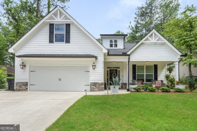 This lovely custom-built home offers a flowing, spacious on Fairfield Plantation Golf and Country Club in Georgia - for sale on GolfHomes.com, golf home, golf lot