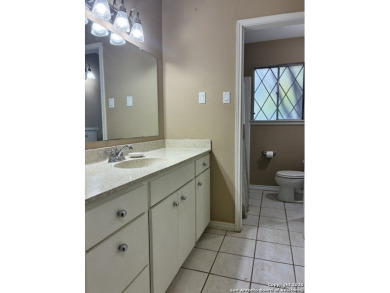 3 bedroom, 2 bath home in Seguin near the golf course. Beautiful on Golf Club of Seguin in Texas - for sale on GolfHomes.com, golf home, golf lot