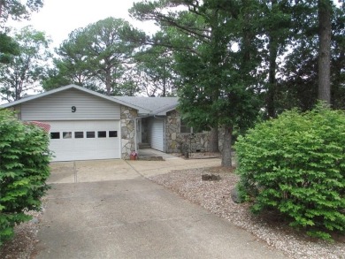 Move in ready Ranch home is waiting for YOU!! Well maintained 3 on Holiday Island Golf Course in Arkansas - for sale on GolfHomes.com, golf home, golf lot