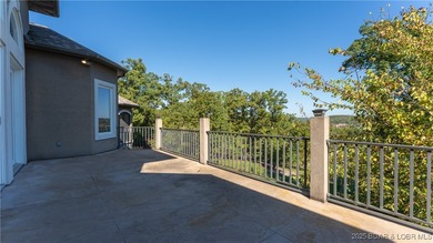 Tucked behind the tee box of Hole #3 at Old Kinderhook, this on The Club At Old Kinderhook in Missouri - for sale on GolfHomes.com, golf home, golf lot