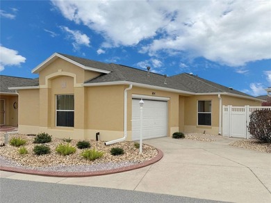 HOT SPOT in THE VILLAGES, FL (Beautiful VILLA BEREA!)  Adorable on Glenview Championship Golf and Country Club in Florida - for sale on GolfHomes.com, golf home, golf lot