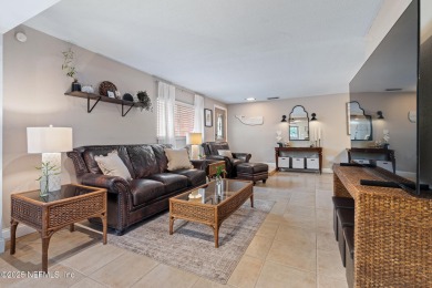 HVAC Replacement Credit with accepted full price offer! Nestled on Palm Harbor Golf Club in Florida - for sale on GolfHomes.com, golf home, golf lot