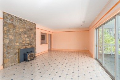 Rare opportunity near Waynesville Country Club! Spacious 4BD/4BA on Waynesville Country Club Inn in North Carolina - for sale on GolfHomes.com, golf home, golf lot