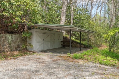 Rare opportunity near Waynesville Country Club! Spacious 4BD/4BA on Waynesville Country Club Inn in North Carolina - for sale on GolfHomes.com, golf home, golf lot