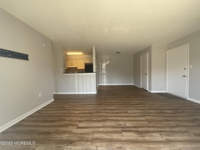 Look no further. This unit is move-in ready. Located in the on Meadows At Middlesex in New Jersey - for sale on GolfHomes.com, golf home, golf lot