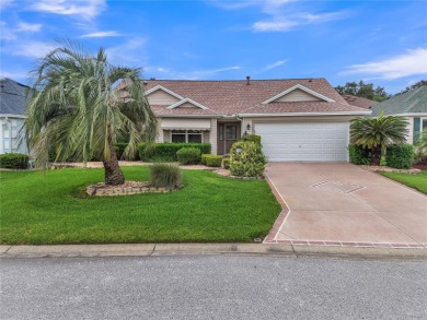 NO BOND!!!! Step into comfort and style with this beautifully on Oakleigh Executive Golf Course in Florida - for sale on GolfHomes.com, golf home, golf lot