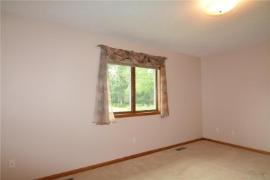 Perfectly Maintained One Level Townhome. Walking distance to on Stones Throw Golf Course in Minnesota - for sale on GolfHomes.com, golf home, golf lot