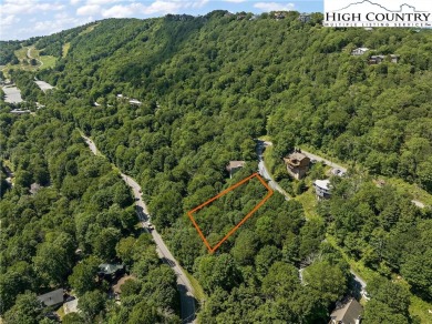 GREAT PRICE ON A LONG RANGE VIEW LOT! CONVENIENT CENTRAL on Beech Mountain Club in North Carolina - for sale on GolfHomes.com, golf home, golf lot