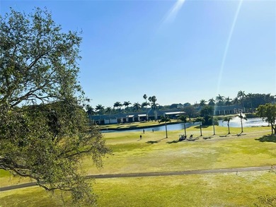 PENTHOUSE with Spectacular GOLF/WATER/FOUNTAIN/CLUBHOUSE VIEW on Wynmoor Golf Course in Florida - for sale on GolfHomes.com, golf home, golf lot