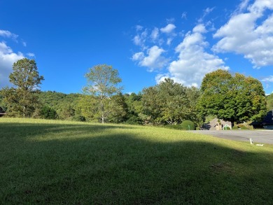 GOLF COURSE LOT IN THE North Carolina MOUNTAINS!! Located in an on Chatuge Shores Golf Course in North Carolina - for sale on GolfHomes.com, golf home, golf lot