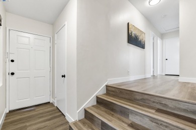 Come see the charm and comfort of this updated home, featuring on Willow Park Golf Course in California - for sale on GolfHomes.com, golf home, golf lot