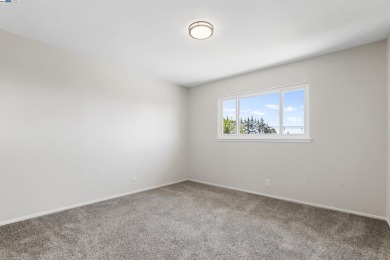 Come see the charm and comfort of this updated home, featuring on Willow Park Golf Course in California - for sale on GolfHomes.com, golf home, golf lot